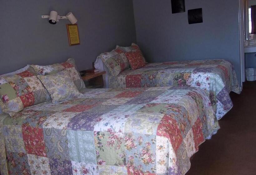 Четырехместный Номер Стандарт, Bay Springs Country Inn & Marina