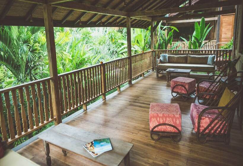Бунгало Deluxe, Desa Saya Eco Luxury Resort & Spa