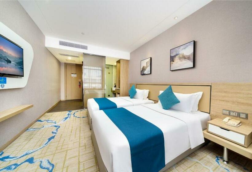 Standard Room, Qianhai Holiday
