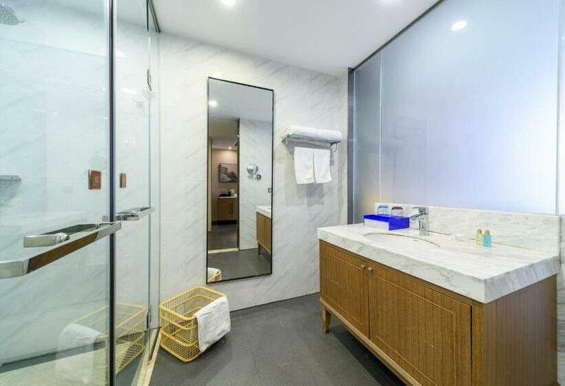 Business Room, Qianhai Holiday