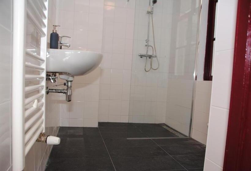 Номер Стандарт Вид на Сад, Zala S B&b