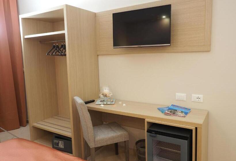 Номер Deluxe с Балконом, Pepè Accommodation