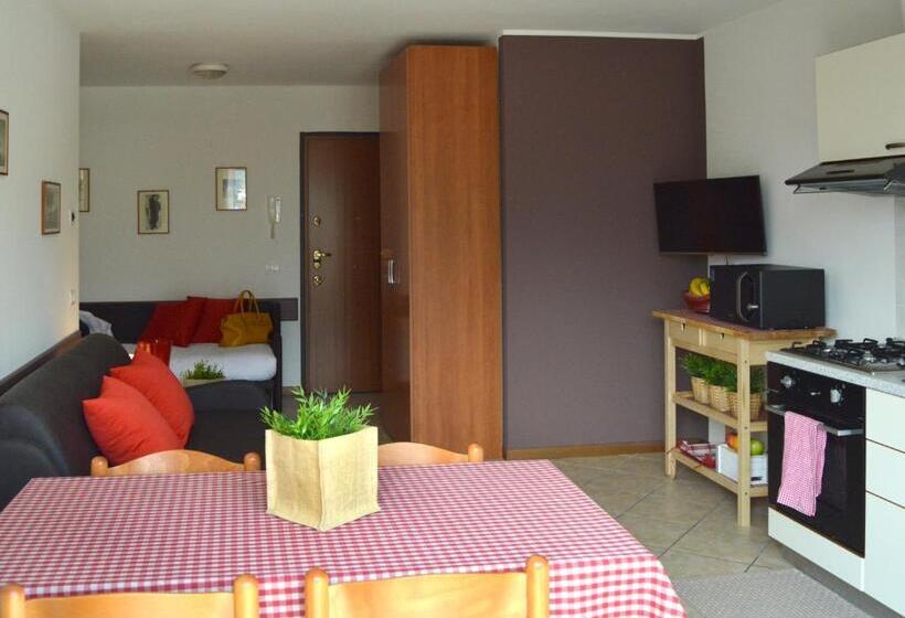 Студио Стандарт с Видом, Como S Lake Mountains B&b
