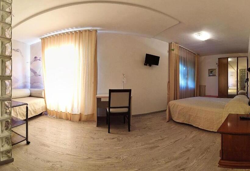 Номер Стандарт Трехместный, Ristorante Albergo Gerardo Di Masi