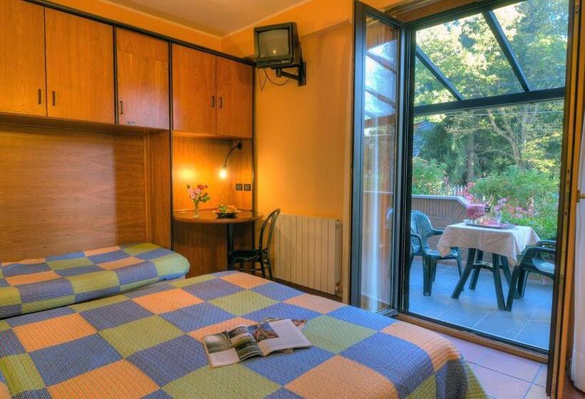 اتاق استاندارد با بالکن, Lh Albergo Il Picchio