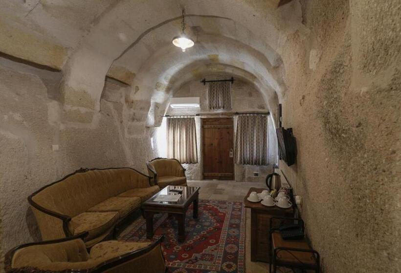 סוויטה משפחתית, Tekkaya Cave