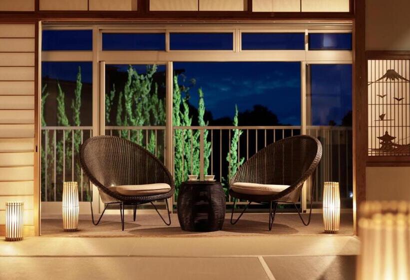 Семейный Номер, Nankishirahama Hotel Akariya