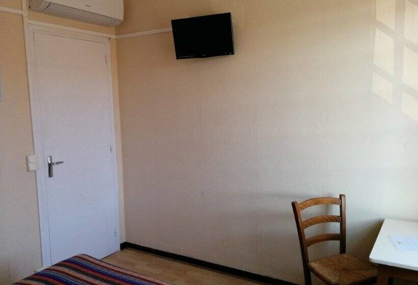 Standardzimmer, Araur