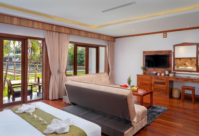 プールの見えるデラックスルーム, Khmer House Resort
