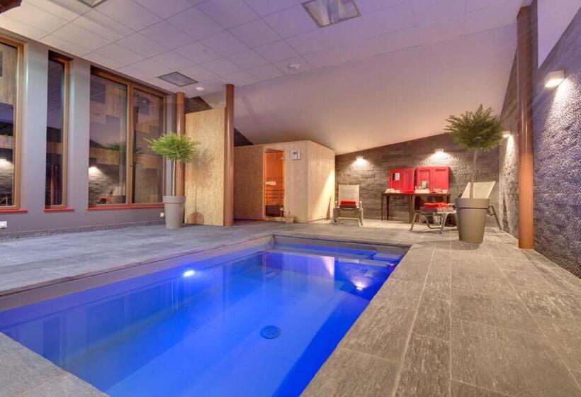 Дом 2 Спальни, Château De Candes   Art & Spa