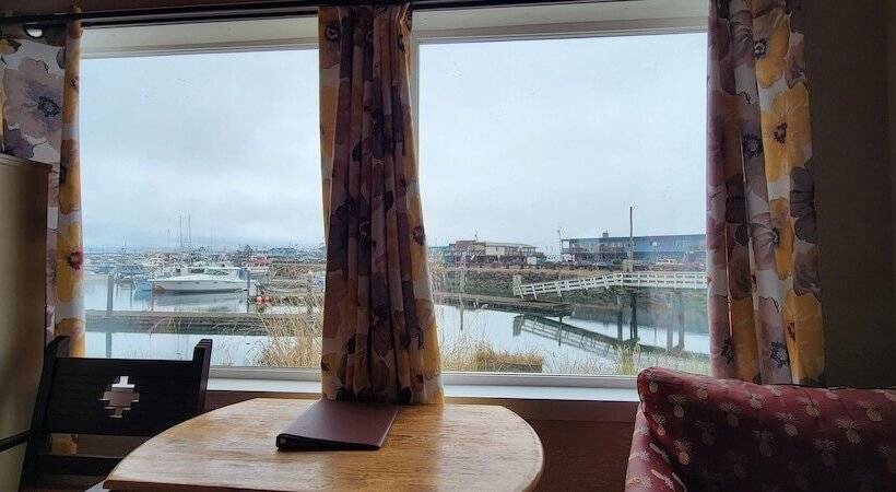 Люкс Премиум, Islander Westport