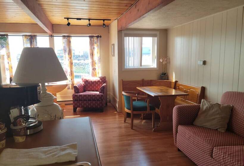 Люкс Премиум, Islander Westport