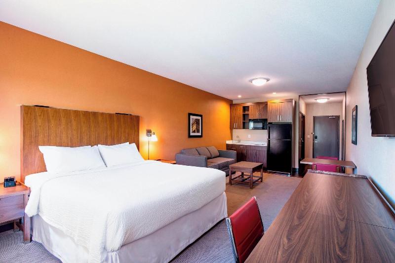 Стандартный Номер Кровать Кинг, Four Points By Sheraton Grande Prairie