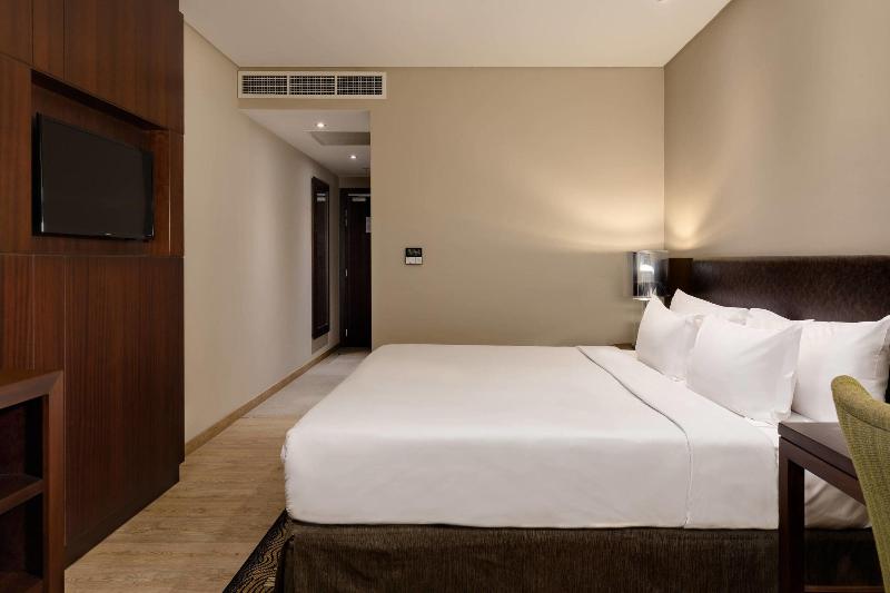 اتاق استاندارد با تخت بزرگ, Protea Hotel by Marriott Owerri Select