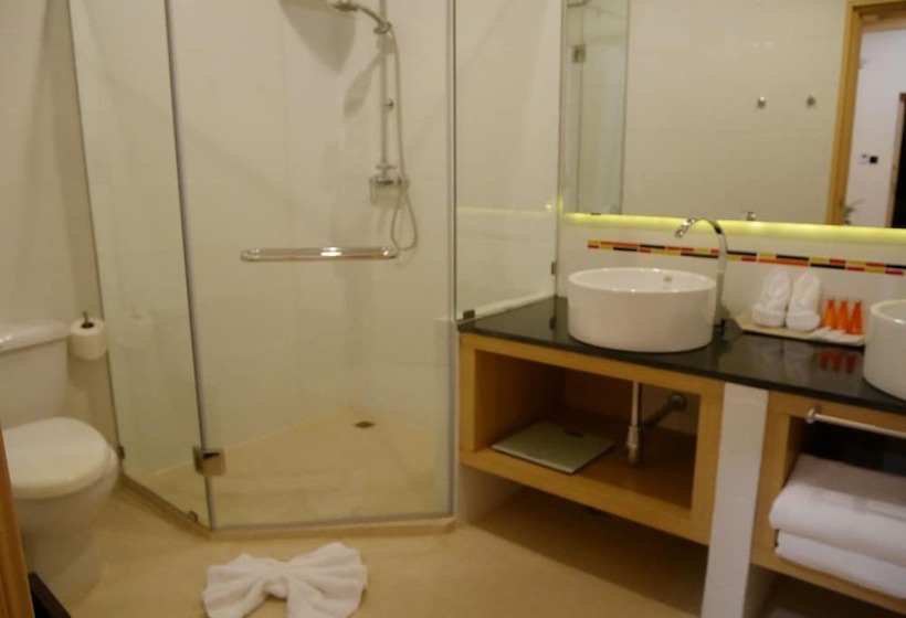 اتاق لوکس با تخت بزرگ, Pattaya Mansion