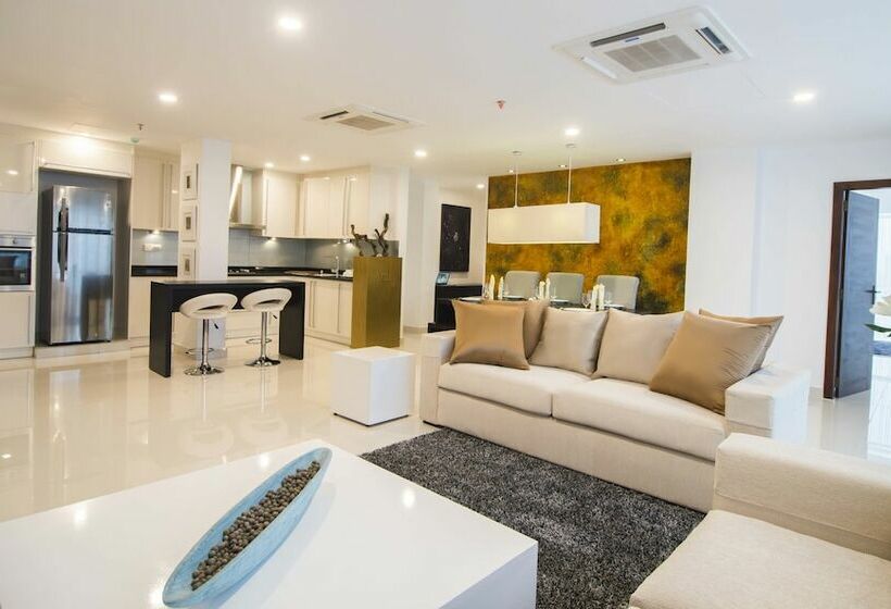 Апартаменты 4 Спальни, Platinum One Suites