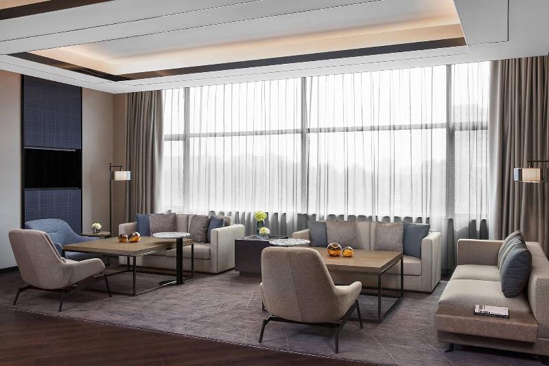 اتاق اجرایی با تخت بزرگ, Shanghai Marriott Hotel Kangqiao