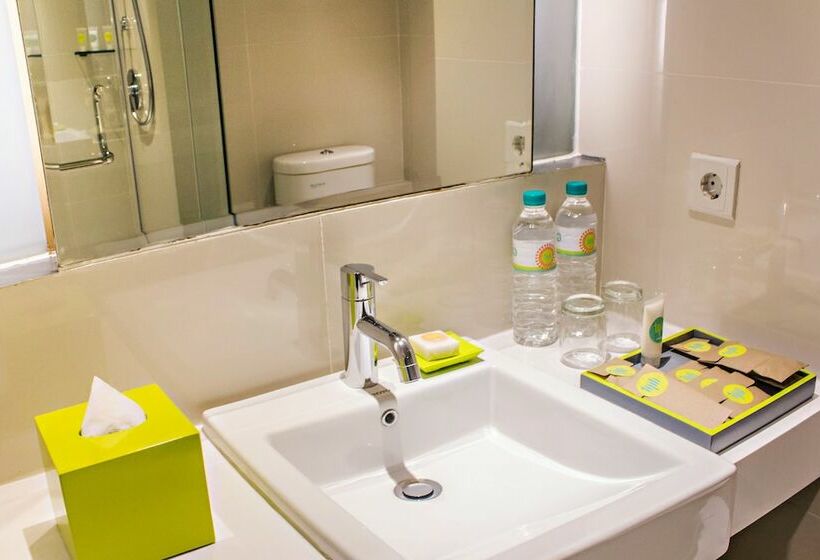 اتاق داخلی دلوکس, Tijili Hotel Benoa