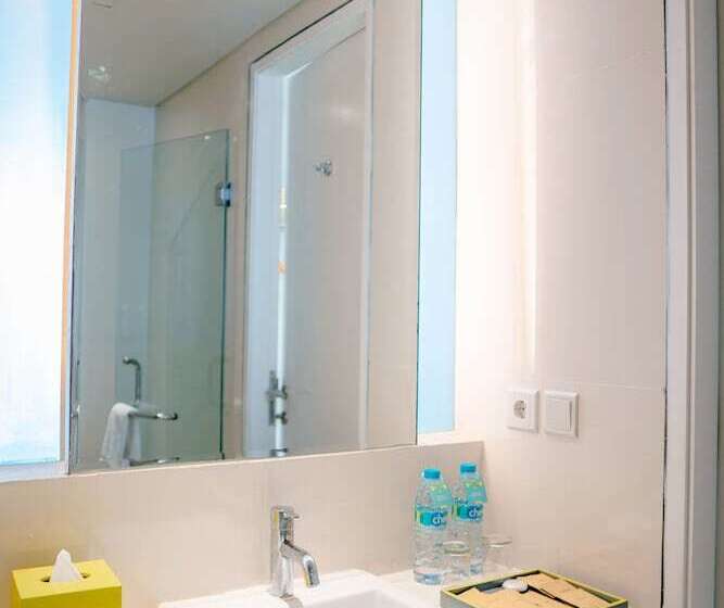 اتاق لوکس با تراس, Tijili Hotel Benoa