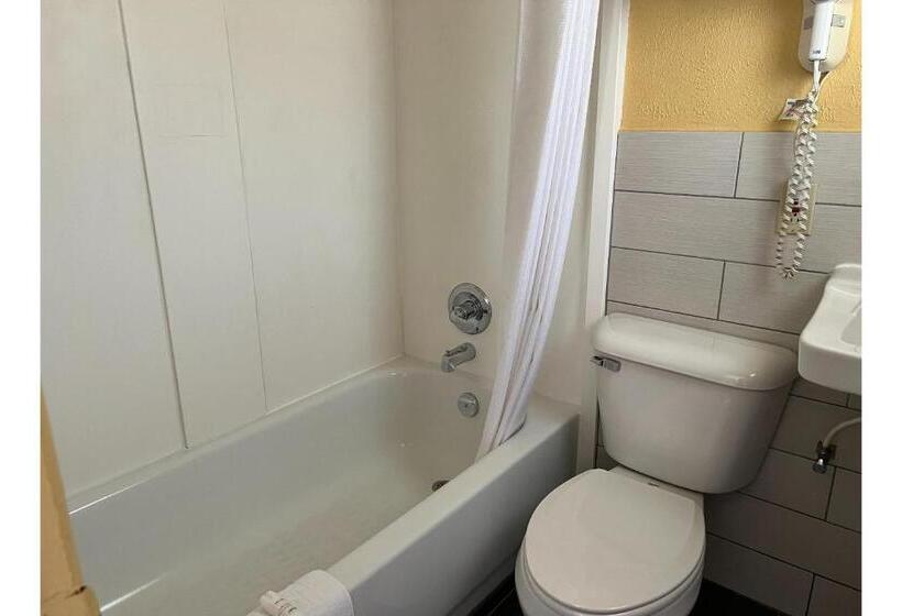 Номер Стандарт, Budget Inn Motel Perrysburg Oh