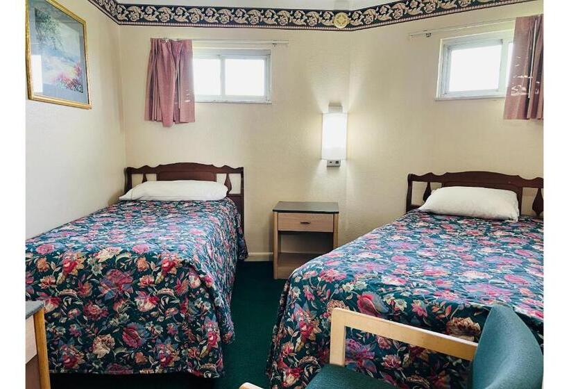 Номер Superior Кровать Кинг, Budget Inn Motel Perrysburg Oh