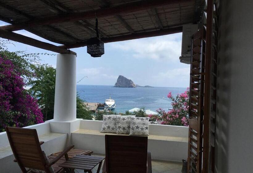 غرفة سوبيريور مطلّة علي البحر, Ristorante O Palmo Inn