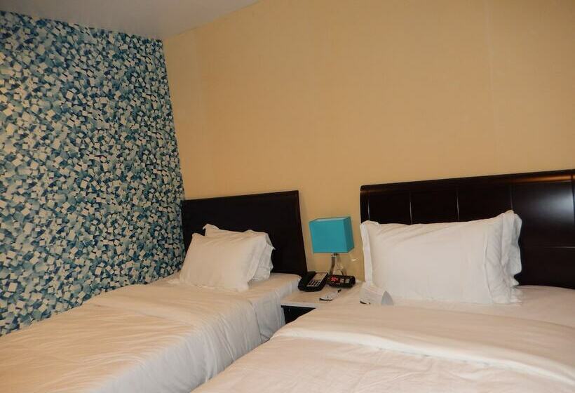 Номер Стандарт 2 Двуспальные Кровати, Quality Inn Near Sunset Park
