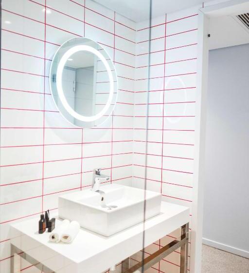 Номер Стандарт, Radisson Red Hotel V&a Waterfront Cape Town