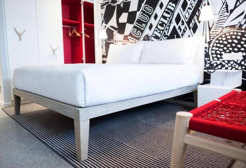 Семейный Номер Вид на Горы, Radisson Red Hotel V&a Waterfront Cape Town