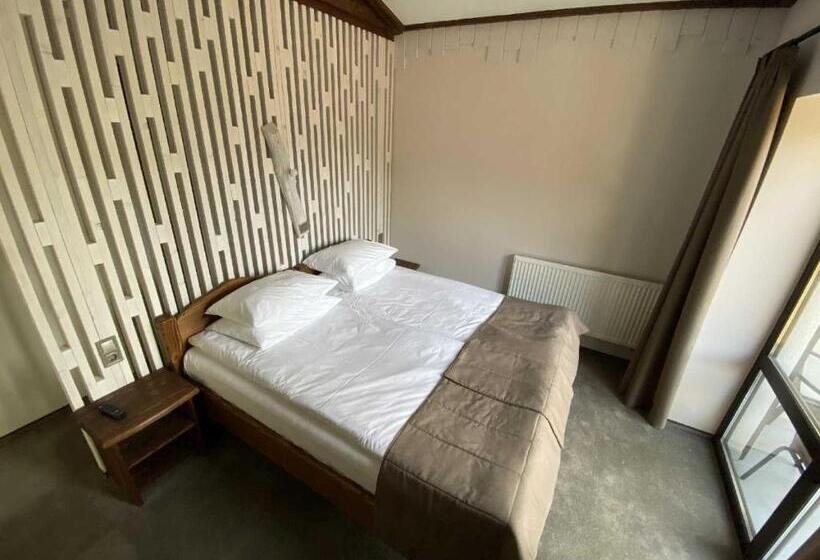 سوییت با چشم‌انداز کوه, Osonnya Karpaty Resort Medical & Spa