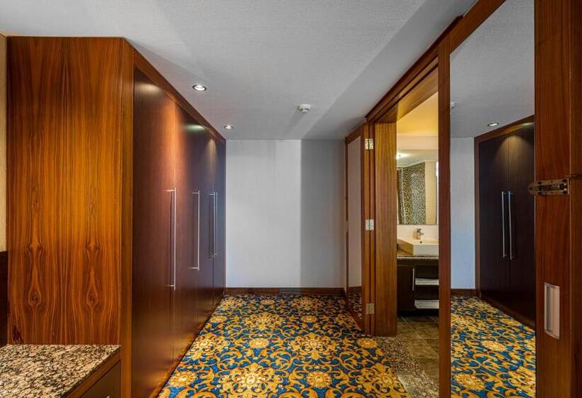 سوییت با چشم‌انداز دریا, Bera Hotel Alanya
