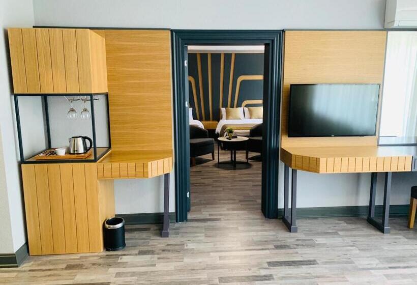 Family Suite, Konak