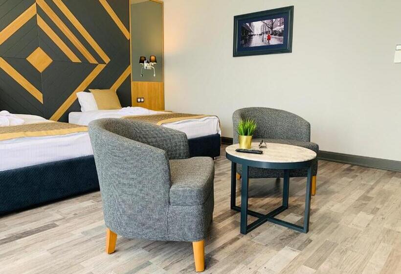 Family Suite, Konak