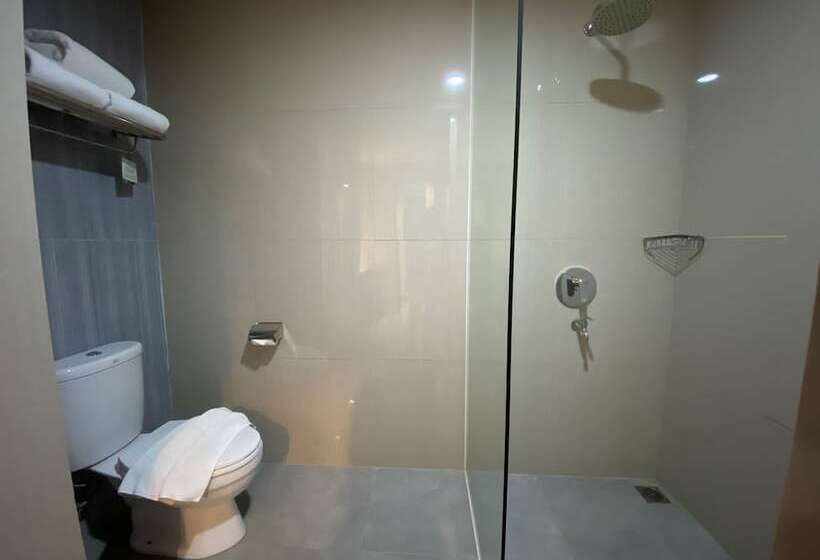 Номер Deluxe, Ascent Premiere Pasuruan