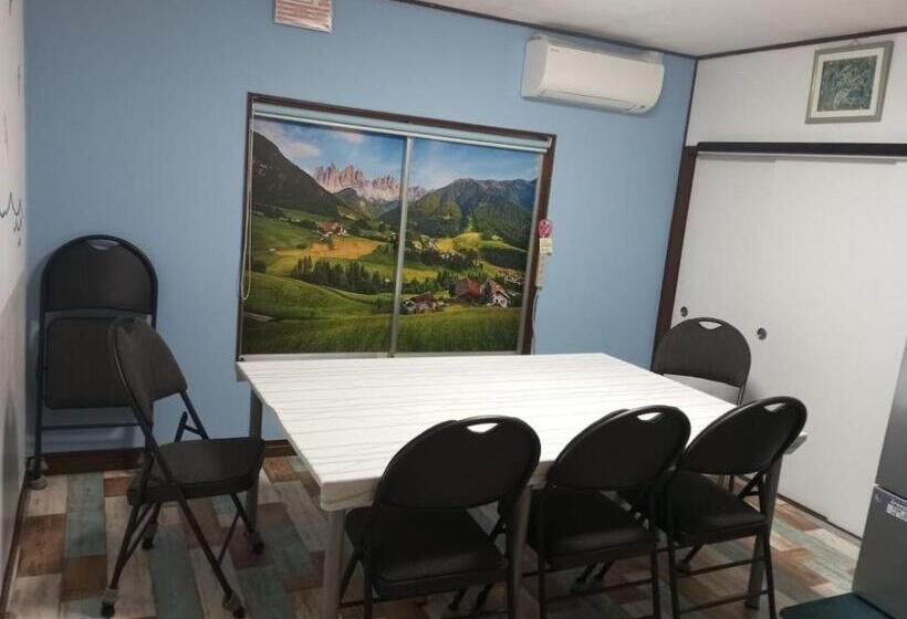 Номер Economy, Mike S B&b Tokoname