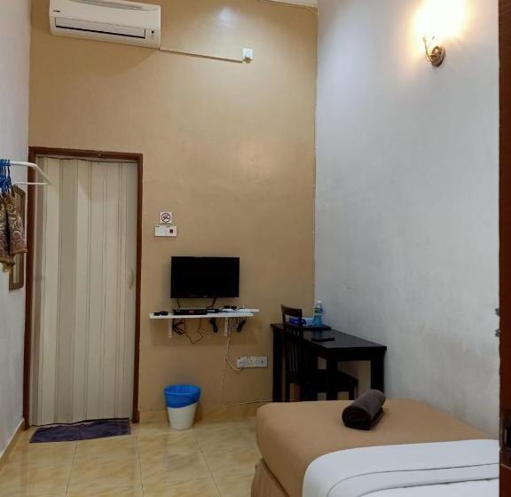 Номер Стандарт Индивидуальный, Anggerik Impian Hotel  Best For Travellers At Kuala Berang