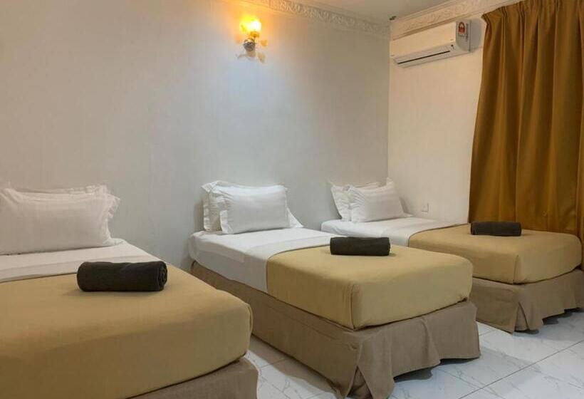 Семейный Номер Deluxe, Anggerik Impian Hotel  Best For Travellers At Kuala Berang