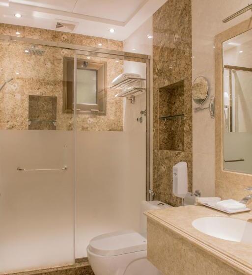 Executive Suite, Normina