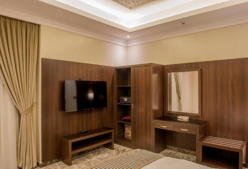Executive Suite, Normina