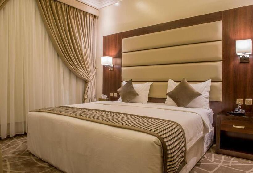 Executive Suite, Normina