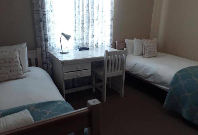 Дом 3 Спальни, Augrabies De Oude Stoor Guesthouse
