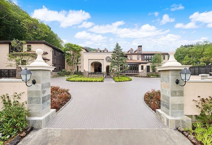 Полулюкс, Le Grand Karuizawa Hotel And Resort