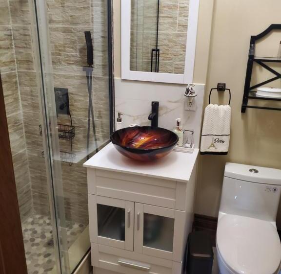 Номер Стандарт, Avonview Manor