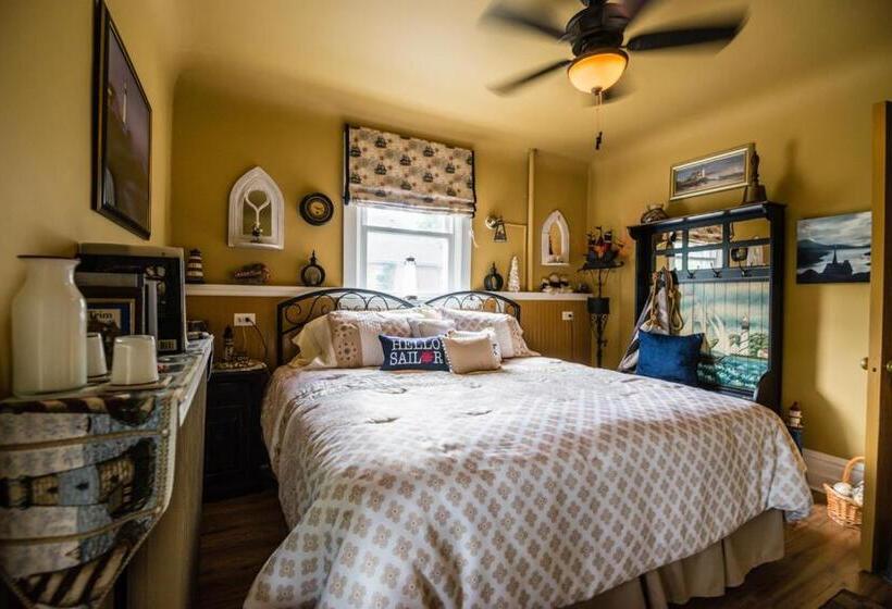 Стандартный Номер Кровать Кинг, Avonview Manor