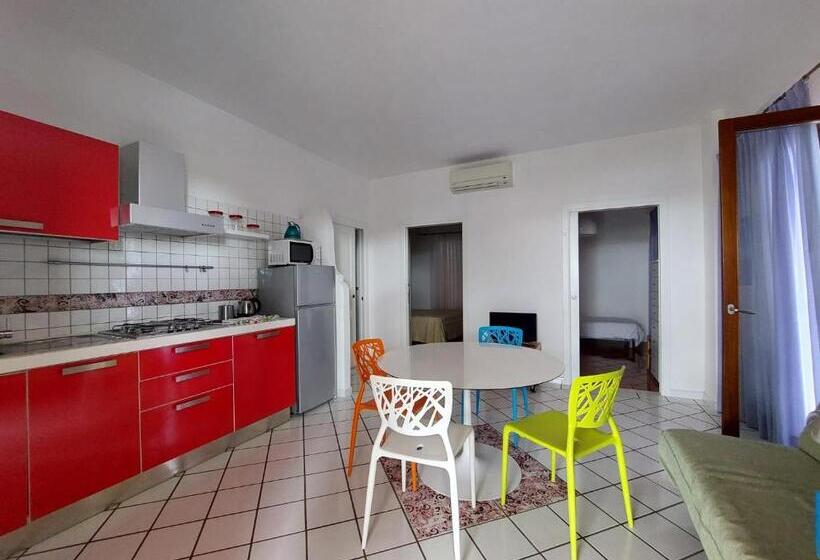 Апартаменты 1 Спальня, Trezene Village