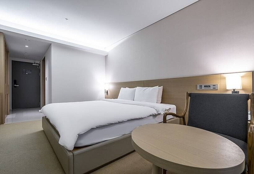 Номер Стандарт, Wonju City Hotel Hyeoksin