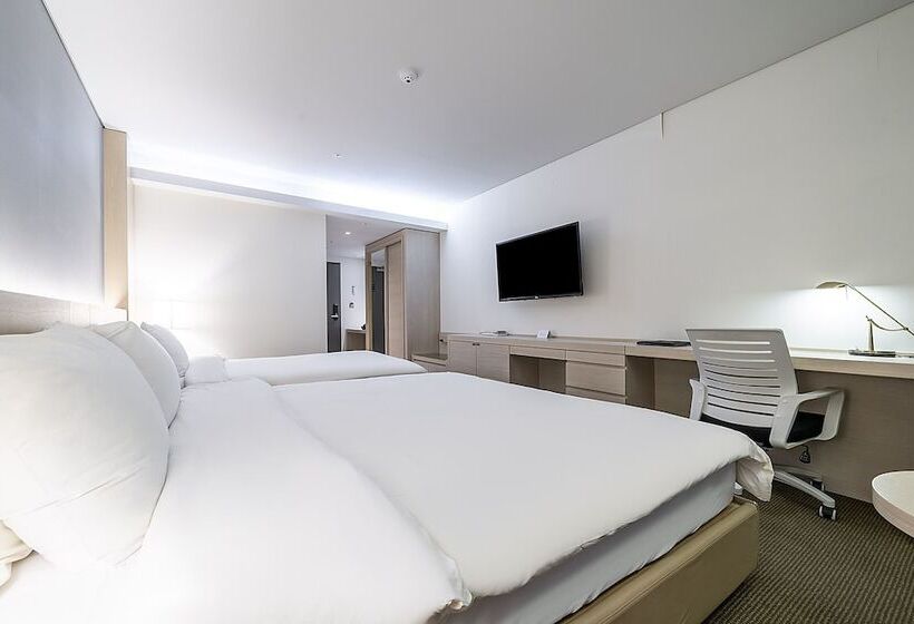 غرفة سوبيريور, Wonju City Hotel Hyeoksin