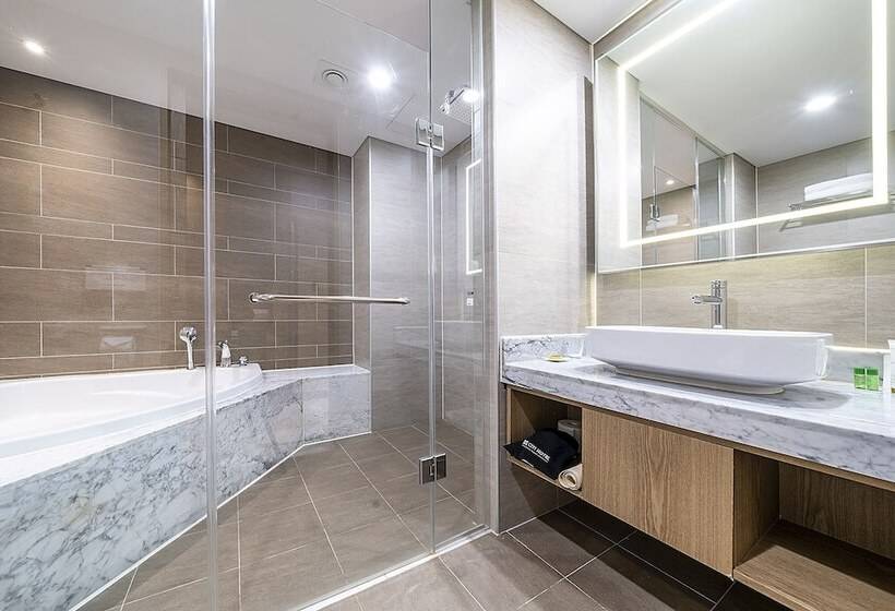 Номер Deluxe, Wonju City Hotel Hyeoksin