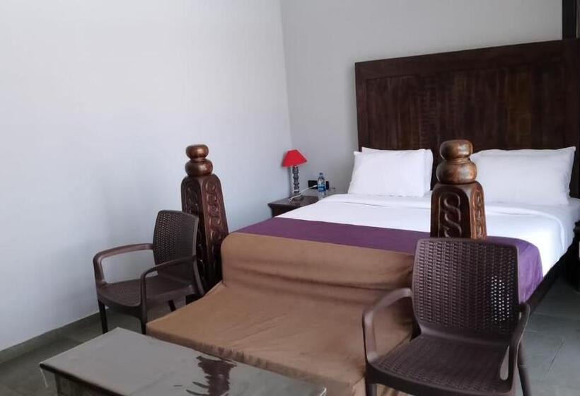 سوئیت کلاسیک, Triose Boutique Hotel Lonavala