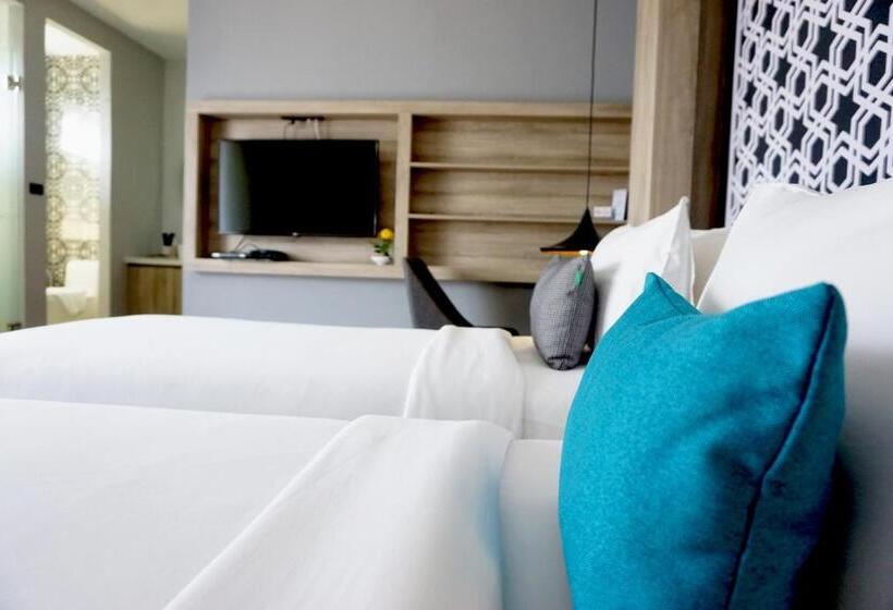 Deluxe Room Mountain View, The Lake Chalong Hotel Sha Plus